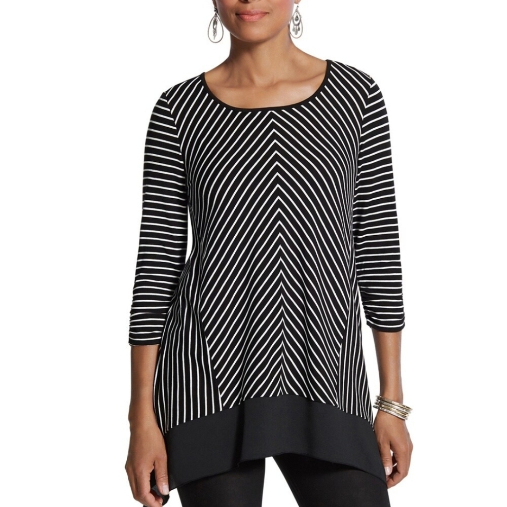 Chico's women's long top blouse size 2 diagonal stripes with contrasting Black/W